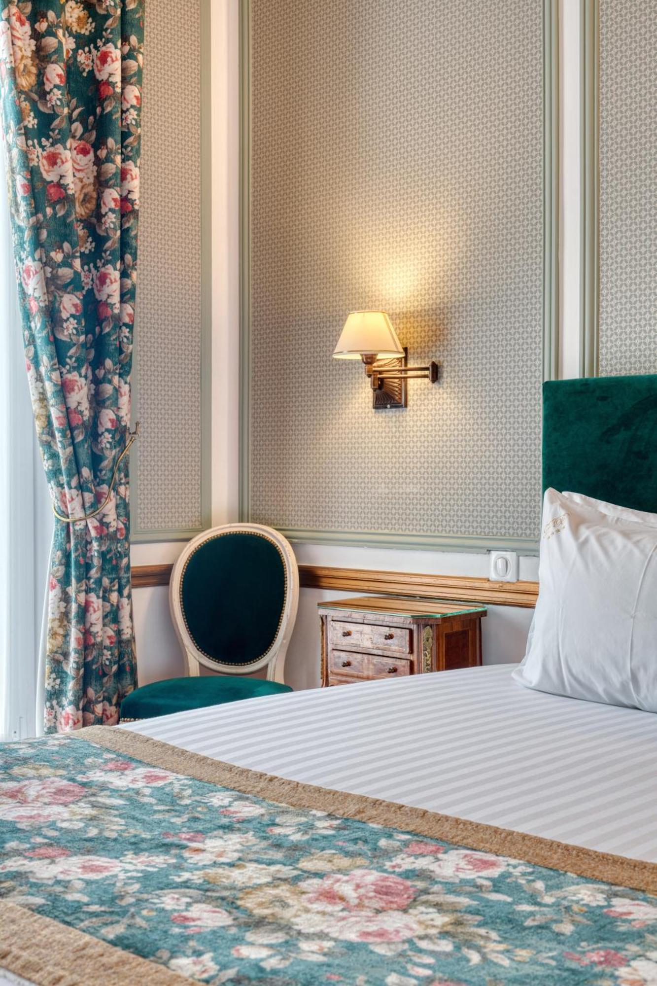 Belfast Hotel Paris Phòng bức ảnh